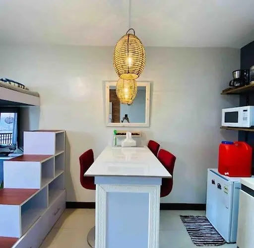 Apartment Spacious W/ Pool, Free Highspeed Wifi And Near Mactan Airport Lapu-Lapu City
